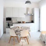 White Sofia - Uno Sguardo Sul Mare Feriehus *
