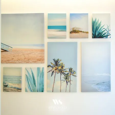 White Sofia - Uno Sguardo Sul Mare