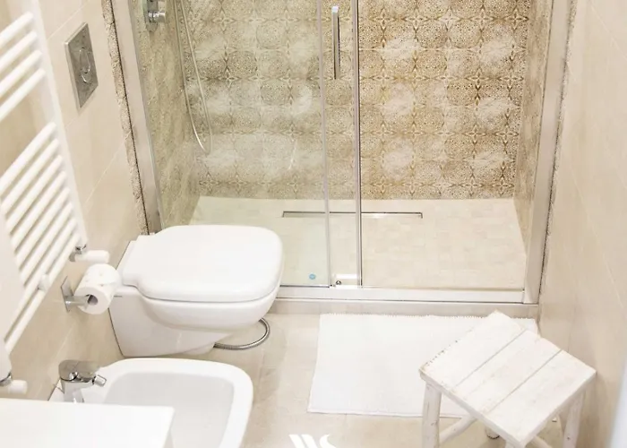 White Sofia - Uno Sguardo Sul Mare *